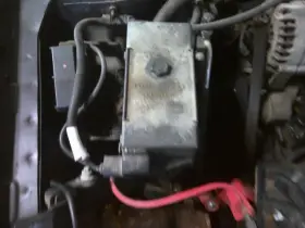 646.gm4e99 Park Ave 1999 Fuse Box Engine 270228