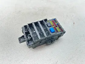 150115-tz3-a002 Acura 2015-2017 Tlx 3.5l Base Left Under Dash Cabin Junction Fuse Box Oem