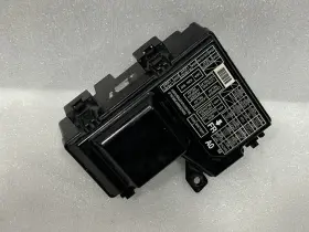 646.ac1j98 Acura 1997 1998 1999 Cl Under Hood Engine Fuse Relay Box Panel 3.0l