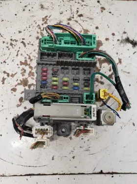 1391800 Acura Tk5a012 Tl 2011 Fuse Box Cabin