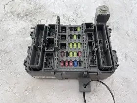 Tl2-a013 Acura 2009-2010 Tsx Cabin Power Distribution Fuse Relay Box Junction Block Oem
