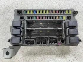 Tys-r100 Acura Fits 2017 - 2020 Mdx Rh Right Cabin Fuse Relay Junction Box Oem