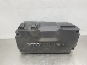 646-01765 American Motors 09 2009 Hummer H3t 3.7l Pickup Engine Fuse Box