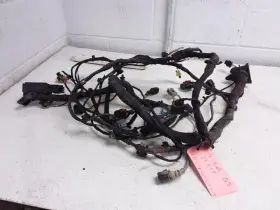 647.au1419 Audi Q5 2019 Fuse Box Engine 910679