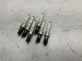 690.be1s21 Bentley 20 21 22 23 24 20-24 Flying Spur 3.0l V6 Ngk Iridium Spark Plug Set 6 Q