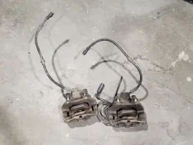 536-59231r Bmw Rear Left And Right Brake Caliper Set - 2004 330ci 01-06 Oem