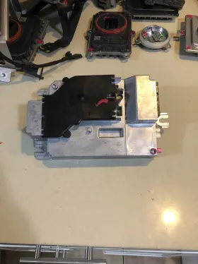 6512r35a7dd9401 Bmw 2023 Ix Radio Audio Amplifier R35a7dd9401 Oem
