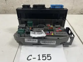 B010110100 Bmw 2011 X5 Xdrive35i Front Right Passenger Side Fuse Box Oem