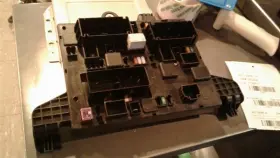 663.gm4e16 Buick Fuse Box Engine Fits 13-16 Verano 641229