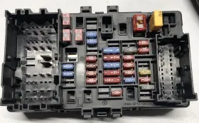 23418063 Cadillac 2015-2020 Escalade Tahoe Yukon Lh Left Dashboard Fuse Box Junction Block Oem
