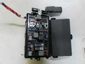 646-12300 Cadillac Fuse Box Under Hood 3.6l Vin 3 Fits 19 Xts 330442
