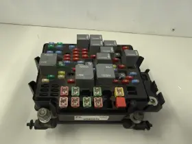 15139209-02 Chevrolet 2006-2007 Silverado 1500 Engine Relay Fuse Box Oem 290223