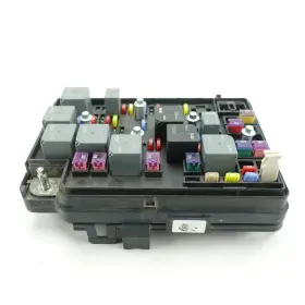 15269048 Chevrolet 2006 Chevy Cobalt 2.2l 2.4l Engine Fuse Junction Box