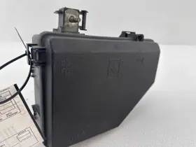 20972855 Chevrolet 2012 Chevy Traverse Engine Fuse Box Relay Junction Module Assembly Oem