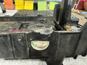 607.gm1h12 Chevrolet Sonic 2012 Battery Tray