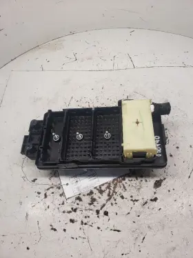 646-01594 Chevrolet Fuse Box Engine Vin Z 4th Digit New Style Fits 05 Malibu 1303018