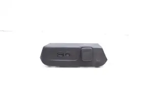 699.gm1224 Chevrolet 2024-2025 Trax Dash Usb Port Power Outlet Charger Module 13549941 Oem