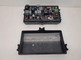 94552220 Chevrolet 15-16 Chevy Cruze Fuse Box Engine Vin P 4th Digit Limited Keyless Entry