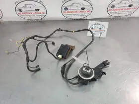 591-06223 Chevrolet Truck 1988-94 Suburban Cruise Control System Kit For Swap - Oem
