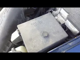 646.gm8399 Chevrolet Truck Blazers10 1999 Fuse Box Engine 610642