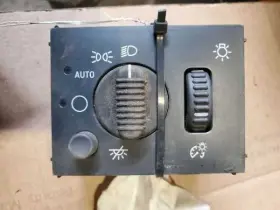 699.gm8d03 Chevrolet Truck 2003 Avalanche 1500 Headlamp / Fog Light Dash Dimmer Switch 579825