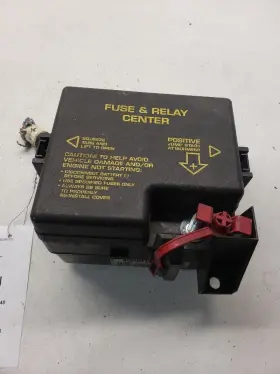 4608782af Chrysler Fuse Box Engine Compartment Sedan Fits 01 Sebring 1448431