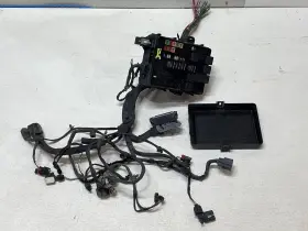 68213729ac Chrysler Fits 2015 2016 Dodge Charger 3.6l Engine Fuse Box W Wire Harness Without Police Oem
