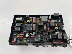68453710aa Chrysler 2020 - 2021 Pacifica Engine Fuse Box Relay Junction Oem
