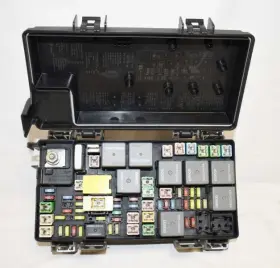 04692305ae Dodge Integrated Power Distribution Fusebox Module Fits 10 Caravan E105