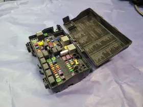 68137440ae Dodge 68137440ac 2014-2017 Durango 5.7l - Integrated Power Tipm Fuse Box
