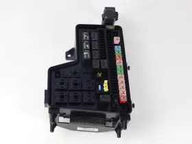 P56051039ad Dodge 2004 Ram 1500 2500 3500 Power Distribution Fuse Box Relay Oem