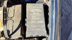 04869100ag Dodge Trucks 2001-2002 Caravan Engine Fuse Box Power Distribution Panel Oem 3.8l