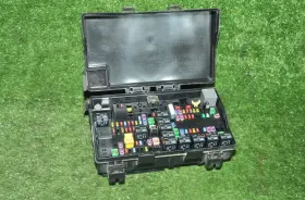 68212474af Dodge Trucks 2014 Ram 1500 Eco Diesel Fuse Box Oem# Distribution Power Center