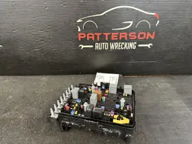 68467637aa Dodge Trucks 68430149aa 20-21 Ram 1500 Engine Motor Under Hood Fuse Relay Box 5.7 Id