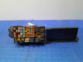 1l5z14a068ca Ford 02-05 Explorer Sport Trac Engine Fuse Box Relay Junction Block Oem
