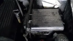 646-01156 Ford Fuse Box Engine Fits 03-04 Mustang 1460572