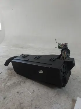 8l8z14290zb Ford 2008 Escape Mercury Mariner Engine Fuse Relay Junction Box Oem