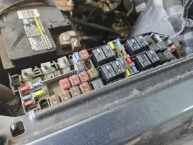 Al8z14290aa Ford 2010 Escape 3.0l Engine Fuse Box Tested Works Oem