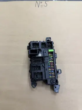 Ju5t-15604-mas Ford 2020 F150 Bcm Interior Fuse Box Oem Ju5t-15604-mas Ford 2020 F150 Bcm Interior Fuse Box Oem