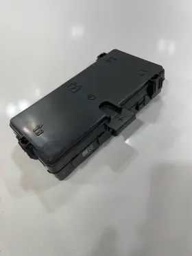 L1mt-14d068-dg Ford Fits 2020-2024 Explorer Xlt 2.3l Engine Fuse Relay Junction Box Tow Pkg Oem