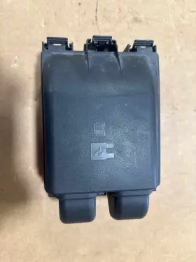 Ford Trucks Kt1t-14d068-ad 2019 - 2023 Transit Connect 2.0l Engine Fuse Box Tested