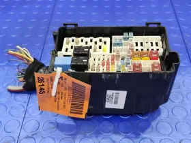 Lk4z9k499f Ford Trucks 2020 Transit 3.5l Non Turbo Rwd Engine Fuse Box Relay Junction Block Oem