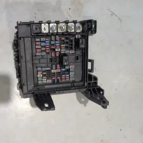 Ll1t-14290-eb Ford Trucks Ll1z14a068a 2020-2021 Expedition Oem Engine Fuse Block Junction Box