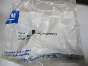 12552858 General Motors Gm Stud