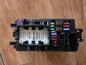 87829565 Gm 2024 Gmc Sierra At4 2500 3500 Cabin Fuse And Relay Box