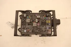 23222841 Gm Trucks 2015-2016 Chevy Silverado 1500 Engine Compartment Fuse Box Block Module Oem