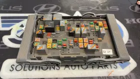 25905681 Gm Trucks 02 2007-09 Gmc Yukon Engine Fuse Box