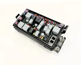 25933295 Gm Trucks 2008 Chevy Colorado Engine Fuse Box Power Distribution Center Oem