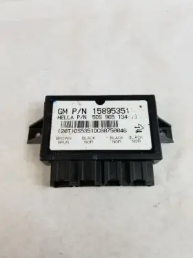 591.gm9do7 Gmc Truck Yukon 2007 2nd Row Rear Seat Module Chassis Ecm 438453