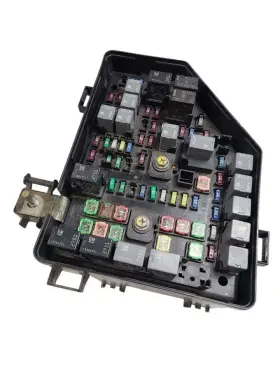 646-01626 Gmc Truck Fuse Box Engine Hid With Halogen High Beam Fits 07-08 Acadia 648796 25856252